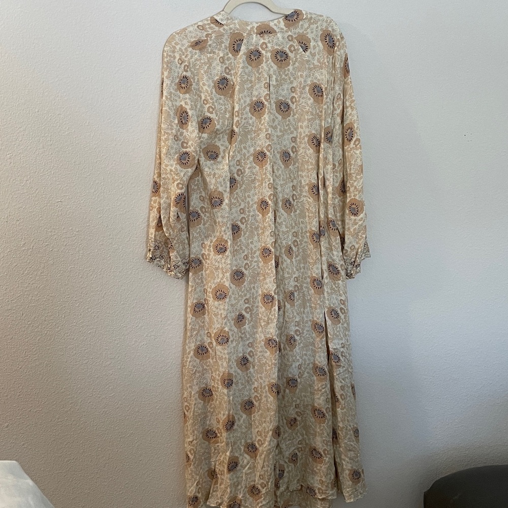 Natalie Martin Fiore Maxi Dress in Vintage Flowers Sand Lightweight Rayon medium - Picture 3 of 9